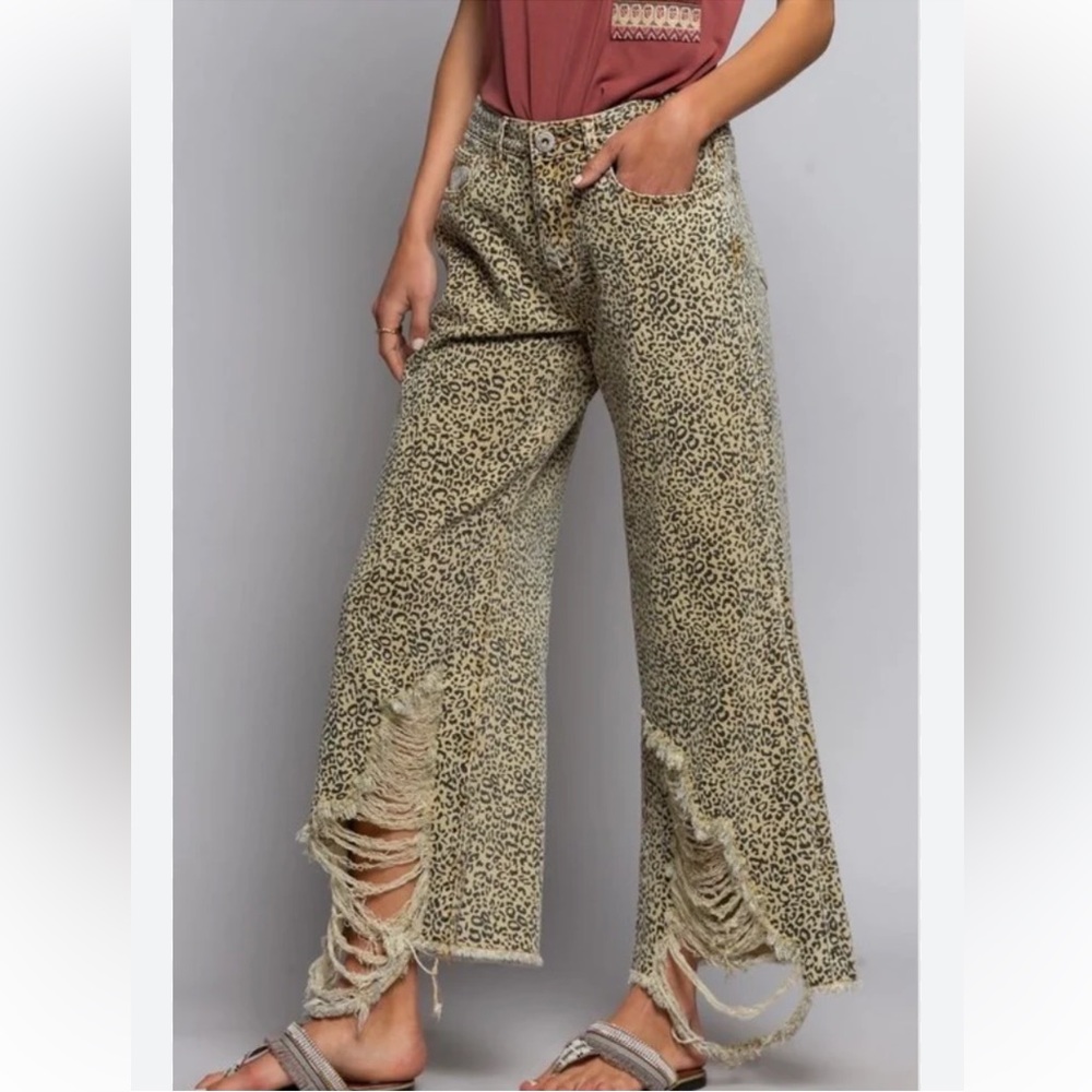 POL Chetah Wide Leg Destroyed Hem Jeans - Picture 3 of 13